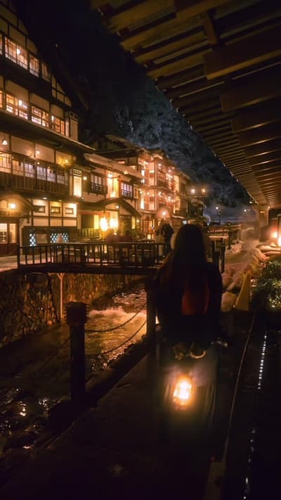 A hot spring town steeped in Taishō-era romance.♨️ 大正ロマン溢れる温泉街 Ginzan Onsen is a hot spring town fil