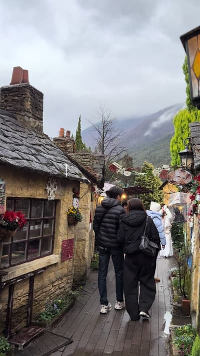 yufuin floral village in yufa, oita japan aka ghibli village ⋆˚࿔ tons of shops, cat and dog cafe, an