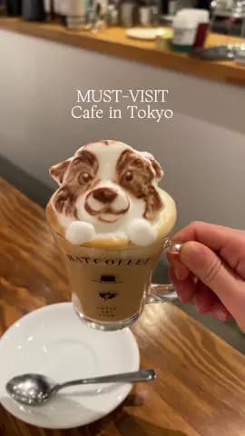 💗🐶💕 Cutest coffee you'll ever have 📍 Hat Coffee, Tokyo 🐶 They make 3D and 2D latte art, just br