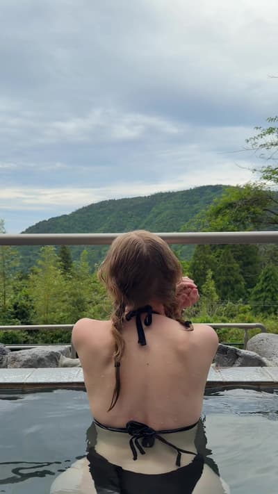 онсэны в Японии 🙏🏻😭 #япония #japan #onsen #hakone
Tagged location: Hakone Kowakien Yunessun — Hak