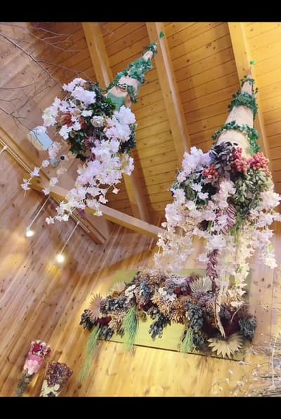 ✨ Found this hidden gem in Furano, Hokkaido—a gallery filled with forever-blooming flowers. It feels
