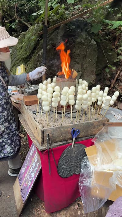 大自然の中マイナスイオン感じれて、焼きたての団子や釣りたての魚を食べられる隠れ家茶屋🍃🫧 #黒山三滝 #埼玉グルメ #自然 #おすすめ #fyp
Tagged location: Three Wa