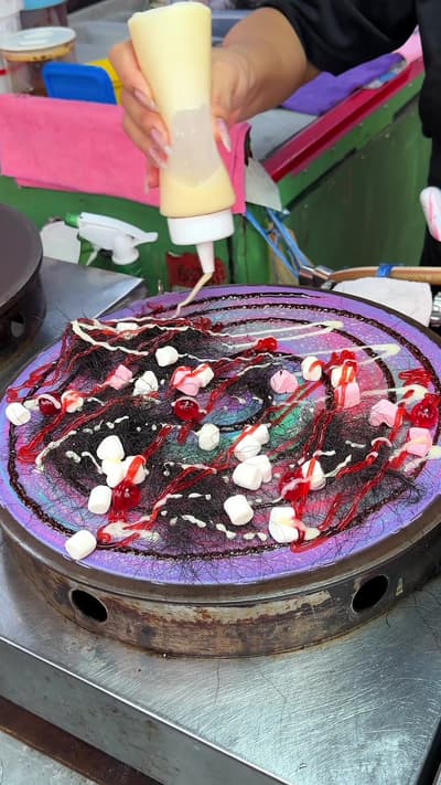 The Most UNIQUE ”Hairy Crepe“ in Bangkok! 👀😱 📍Location Sai Tai Center 💰Price THB 40~70 #crepe #h