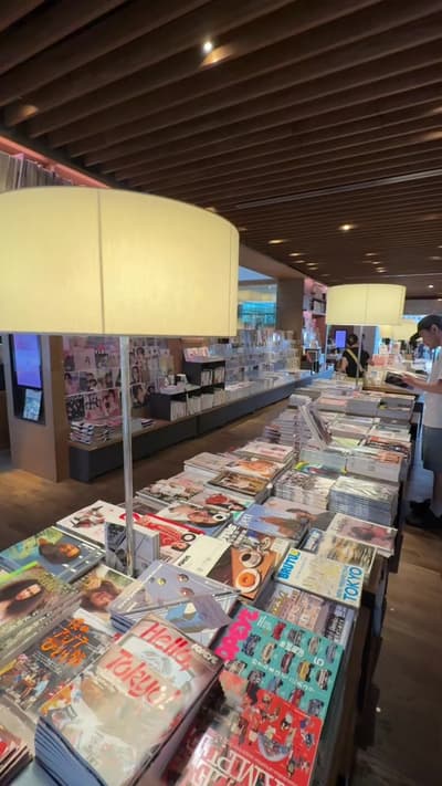 Where to spend a quiet afternoon in central Tokyo 🗼🫧📚 #japan #tokyo #japantrip #daikanyama #tokyo