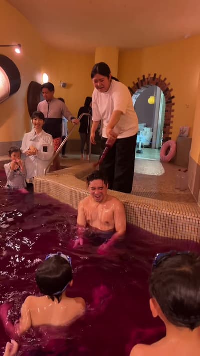 Wine bath at Yunessun 🍷♨️#hakone #onsen #discoverjapan #wine #thingstodo
Tagged location: Hakone Ko