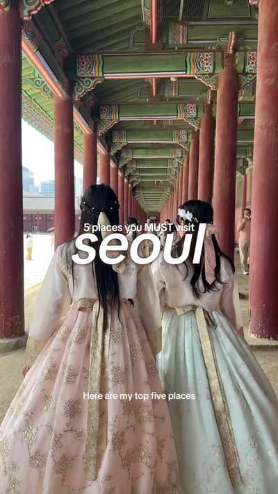 5 places you MUST visit in seoul (from a first-time visitor) 🏙️✈️🏯 1. Gyeongbokgung Palace (hanbok