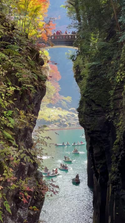 One of the most magical places we’ve visited in Japan: Takachiho Gorge and Railway ✨ #japan #japantr