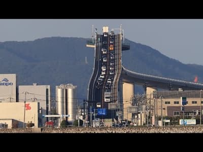 view 生活道路が観光名所に 江島大橋（ベタ踏み坂）鳥取・島根県境