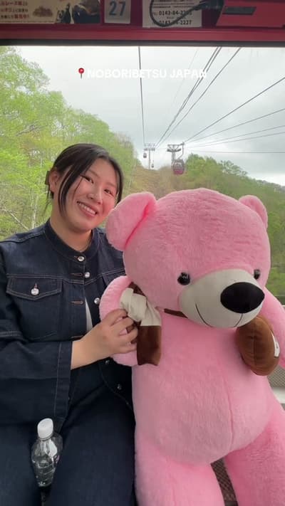 uhmm this japan vlog is from May LOL but I miss Japan so enjoy #bearpark #noboribetsubearpark #nobor