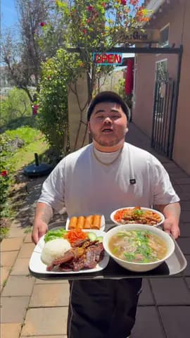 Vietnamese Food in someone’s backyard @tiny saigon #FoodTikTok #Mukbang #FoodReview #VietnameseFood 