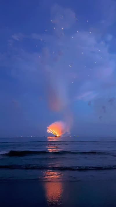 7月10日開催！鎌倉花火大会🎆 鎌倉の夏を彩る風物詩🎇✨ 1948年に始まり、今年で78回目を迎える伝統の鎌倉花火大会。 昨年は高波の影響により開催中止となってしまいましたが、今年こそは無事に開催