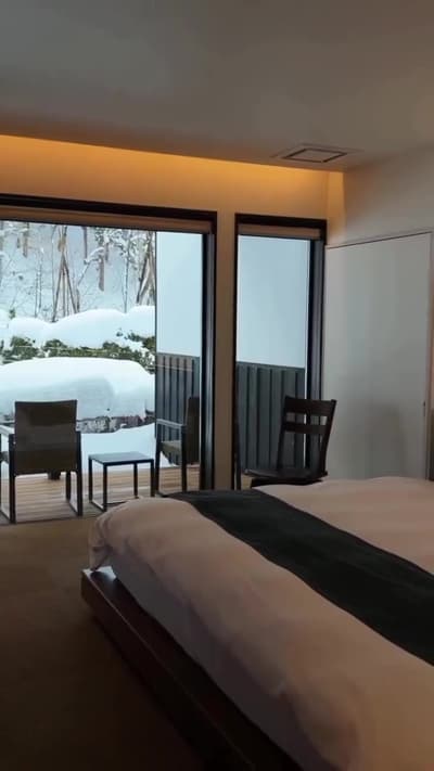 A wonderful traditional Ryokan, with a beautiful outdoor bath and great food This is a copy of the e