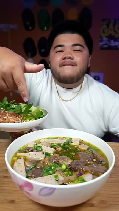 Vietnamese food #vietnam #foodie #vietnamesefood #homecooking #mukbang