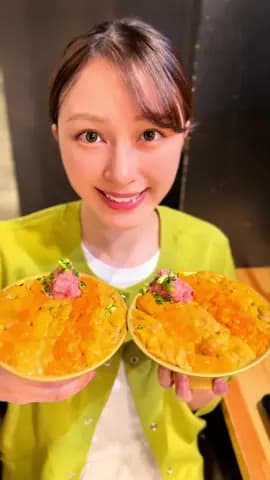 Heaven does exist, and it’s served in a bowl in Otaru 🤤💛 5 different types of fresh Hokkaido uni a