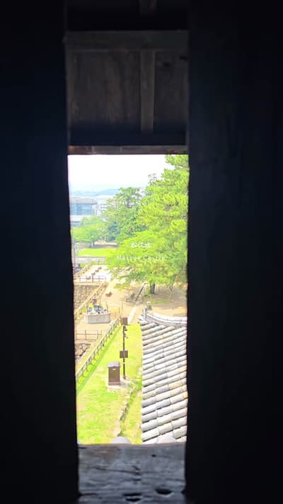 Château de Matsue 🏯 Un des rares châteaux du Japon à ne pas avoir été détruit à l’époque ! Il garde